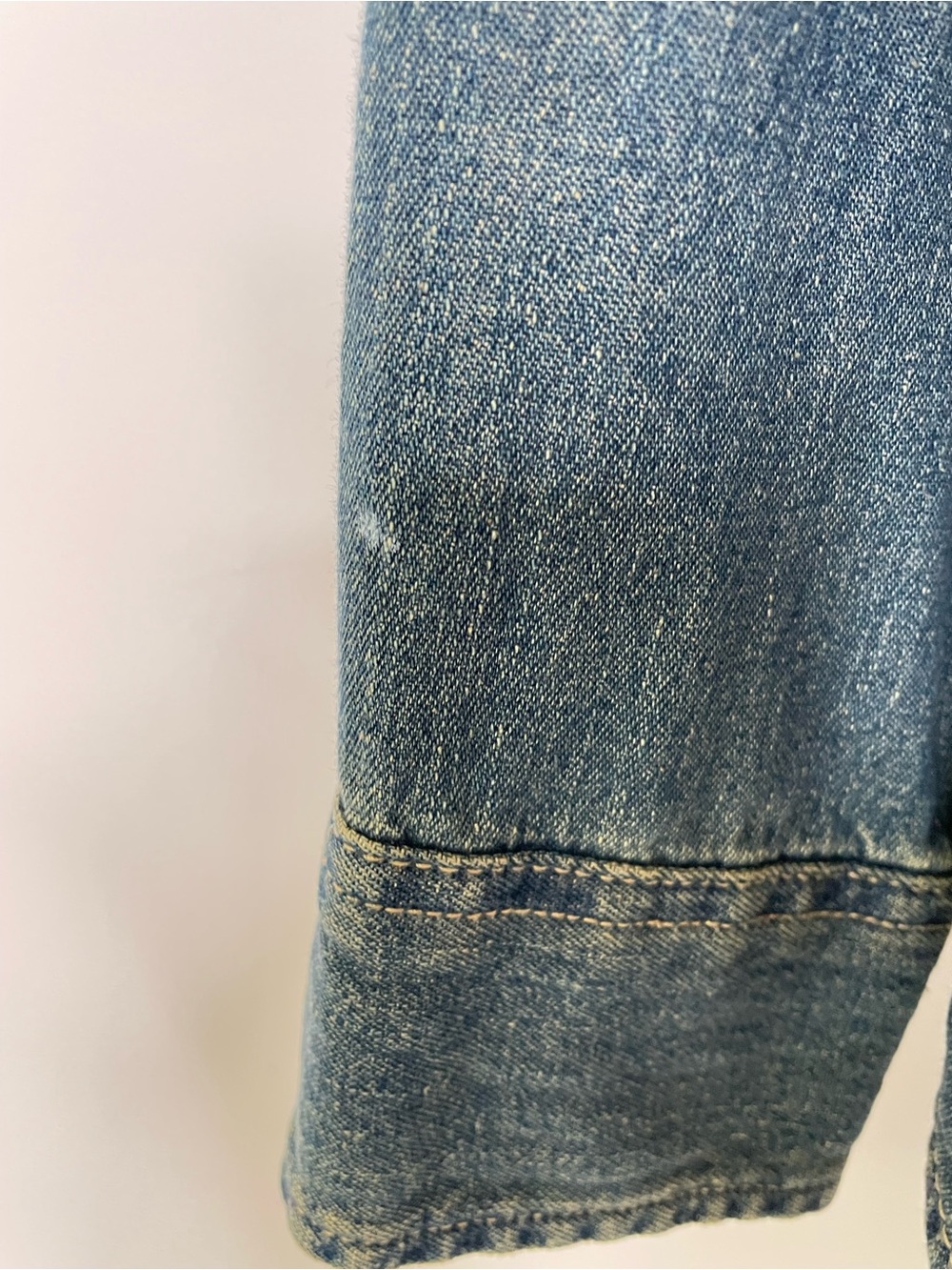 Boho Western | Levi's Yoke Denim Shirt | Bronze Swirl Snap Button | Medium Wash - Picture 12 of 13